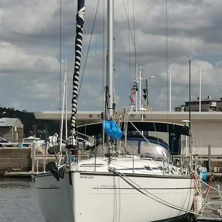Botel Spacieux Voilier Fécamp